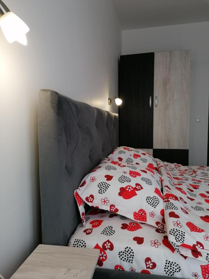 Ama Apartament Cu Terasa 50 Mp & Parcare Braszów Zewnętrze zdjęcie