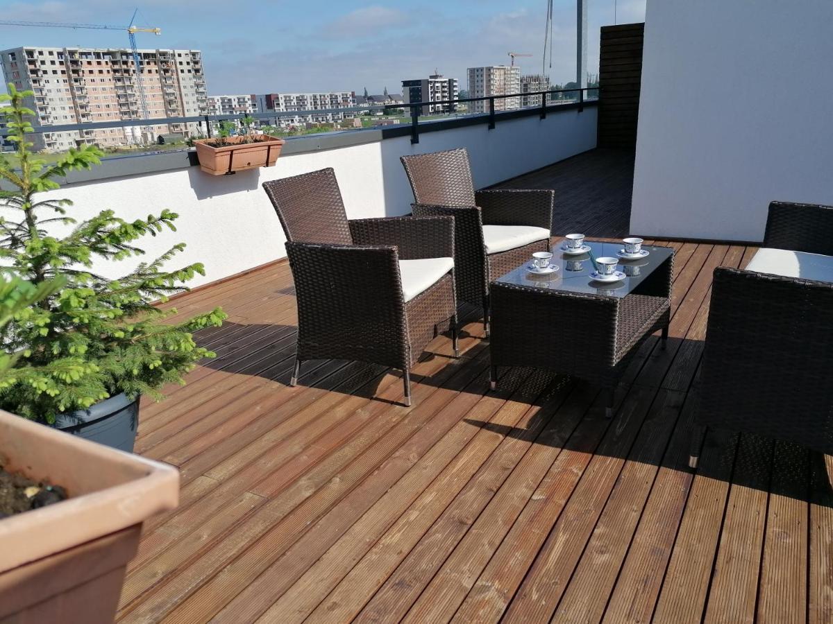 Ama Apartament Cu Terasa 50 Mp & Parcare Braszów Zewnętrze zdjęcie