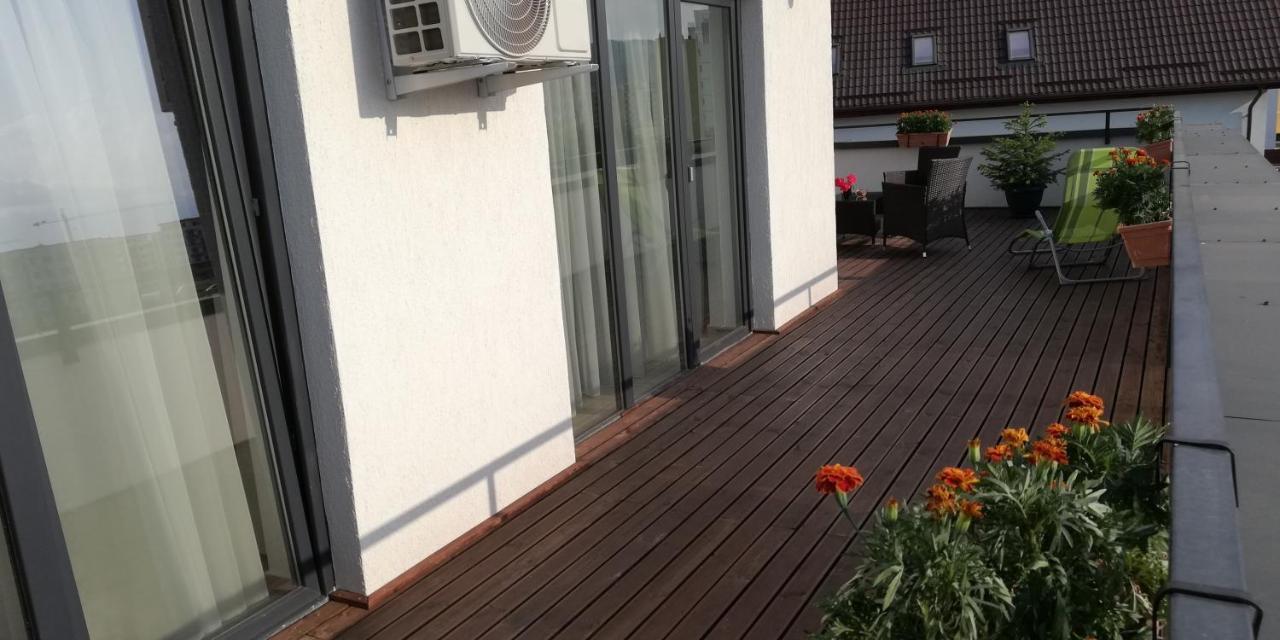 Ama Apartament Cu Terasa 50 Mp & Parcare Braszów Zewnętrze zdjęcie